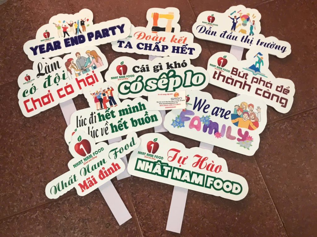 tự làm hashtag cầm tay